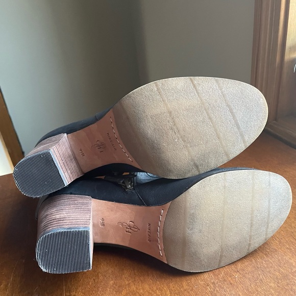 Cole Haan Nike Air 9.5 black leather booties w/ Stacked Heel - Picture 12 of 13